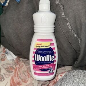 Vintage NOS 90's Woolite Cold Water Wash Plastic Bottle 32 FL. OZ prop full USA